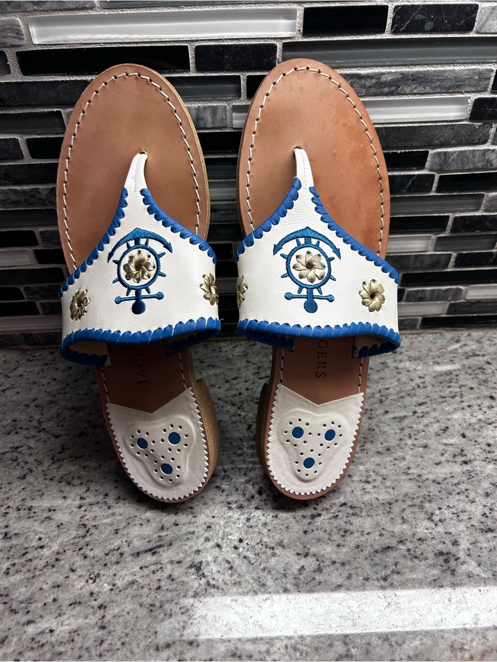 Jack Rogers Women’s White & Blue Nautical Thong Sandals size 9 - Picture 3 of 6